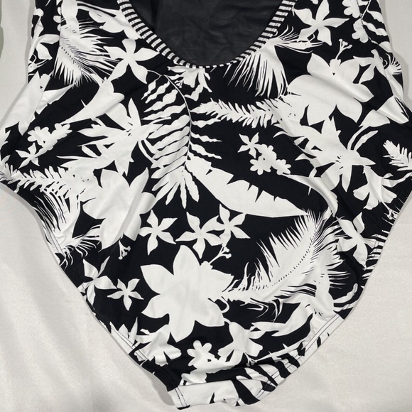NEW Bleu Rod Beattie‎ [ 16W ] Tropical Oasis One Piece Swimsuit Black White - Picture 8 of 12